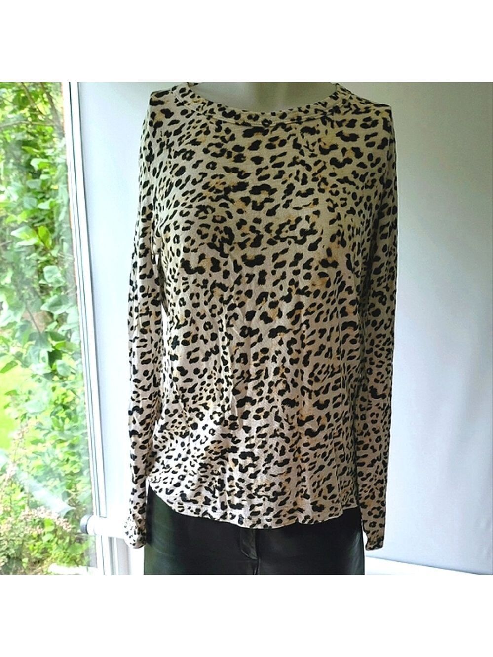 Banana Republic Cozy Slub Leopard Print Long Sleeve Top Size M